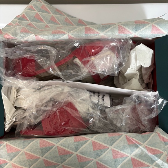 Aerosoles Evvie Red Suede Sandals Size 9 Slip On Leather Buckle Block Heel - Picture 3 of 7